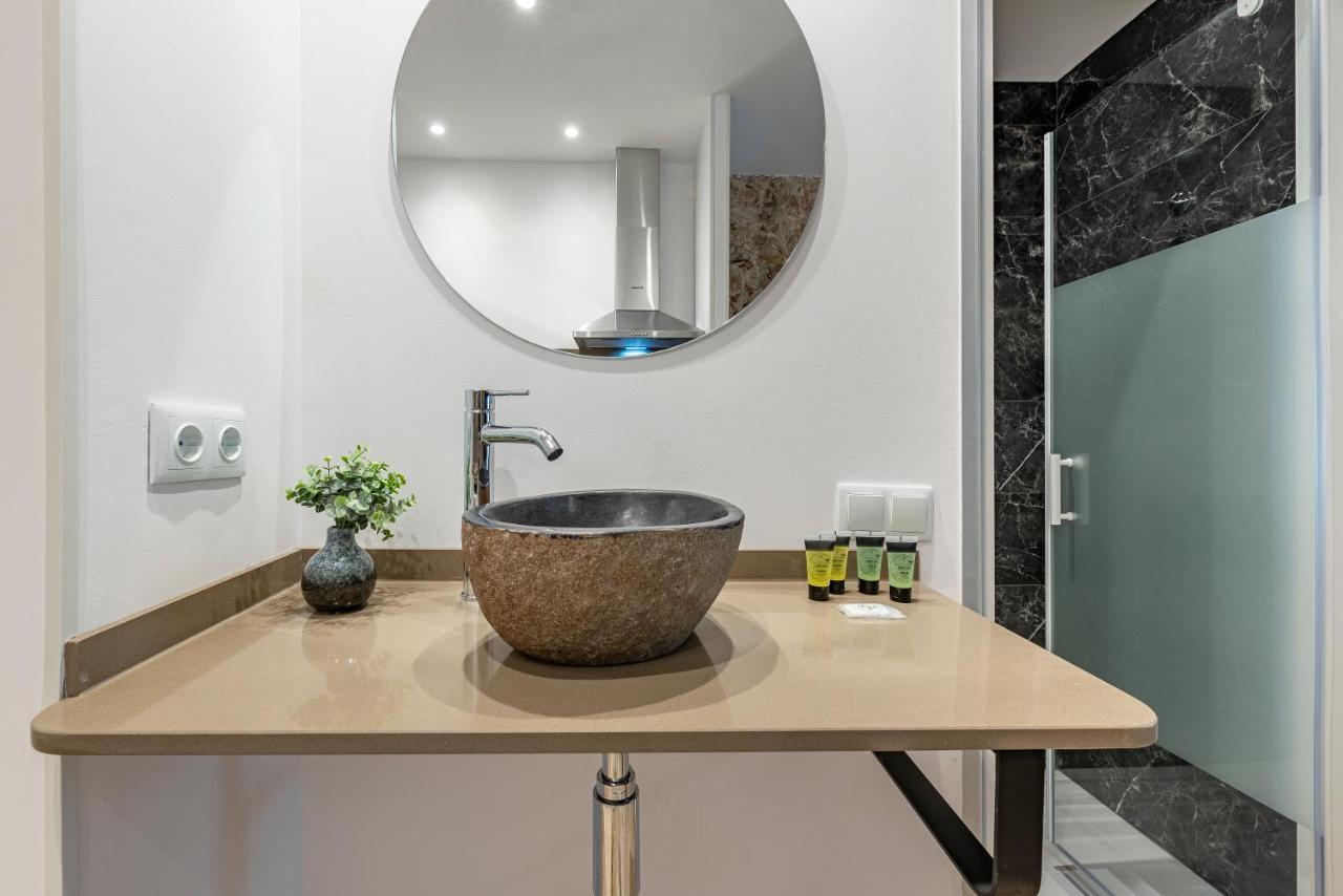 Stone Wall Apartment En Barri Port Maritim Tarragona Eksteriør billede